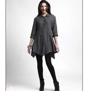 Niche Black & Gray Checkered Button Down Tunic Top Women's Small Lagenlook Artsy